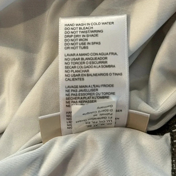 Michael Kors Striped Ivy Logo Ring Shirred One Piece Swimsuit Size 6 Beach Vacay - Picture 9 of 11